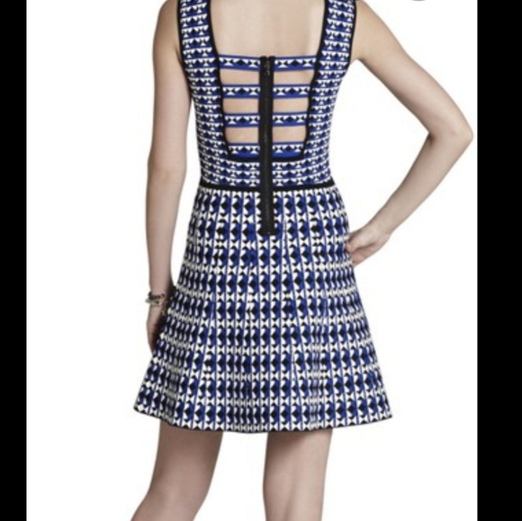 BCBG MAXAZRIA🔥CAROLINA GEOMETRIC-JACQUARD DRESS / BODYCON / FIT & FLARE - Picture 3 of 5